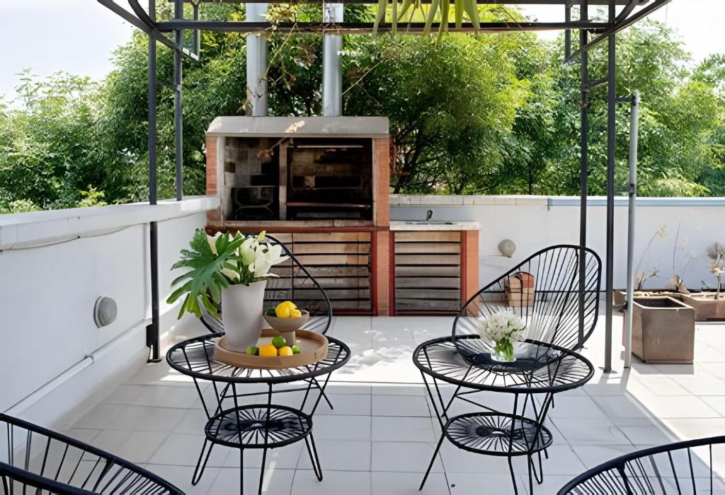 Walk Everywhere in Roma Norte: 3 BR, Balconies - 2