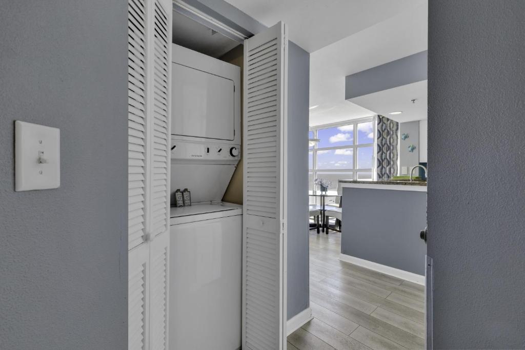 Carolinian Beach Resort