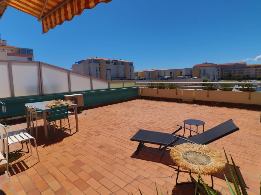 Terrasse de 30m², 2 pièces à Sète - FR-1-472-203 - 1