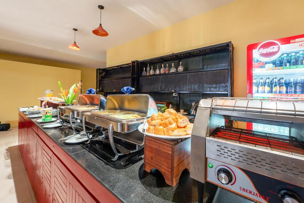 Harmony Old Town Hostel & Pool Bar