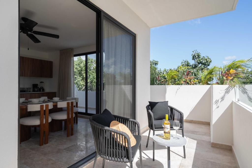 2 BD Private Plunge Pool and Terrace - 4