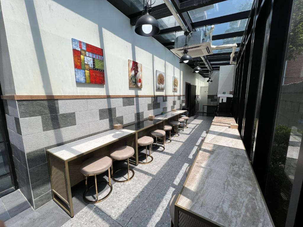 Hound Hotel Suncheon station