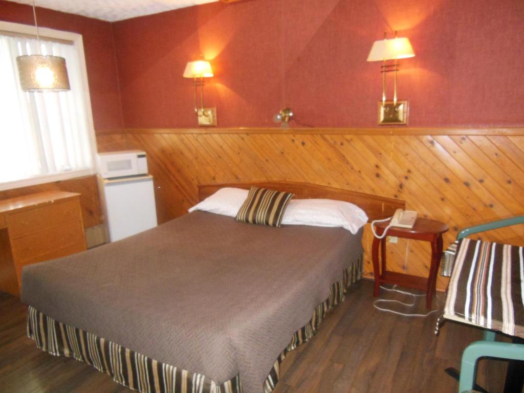 Motel Le Paysan Québec Canada Motel Le Paysan - ViaMichelin HOTEL - Montréal H1B 1C9