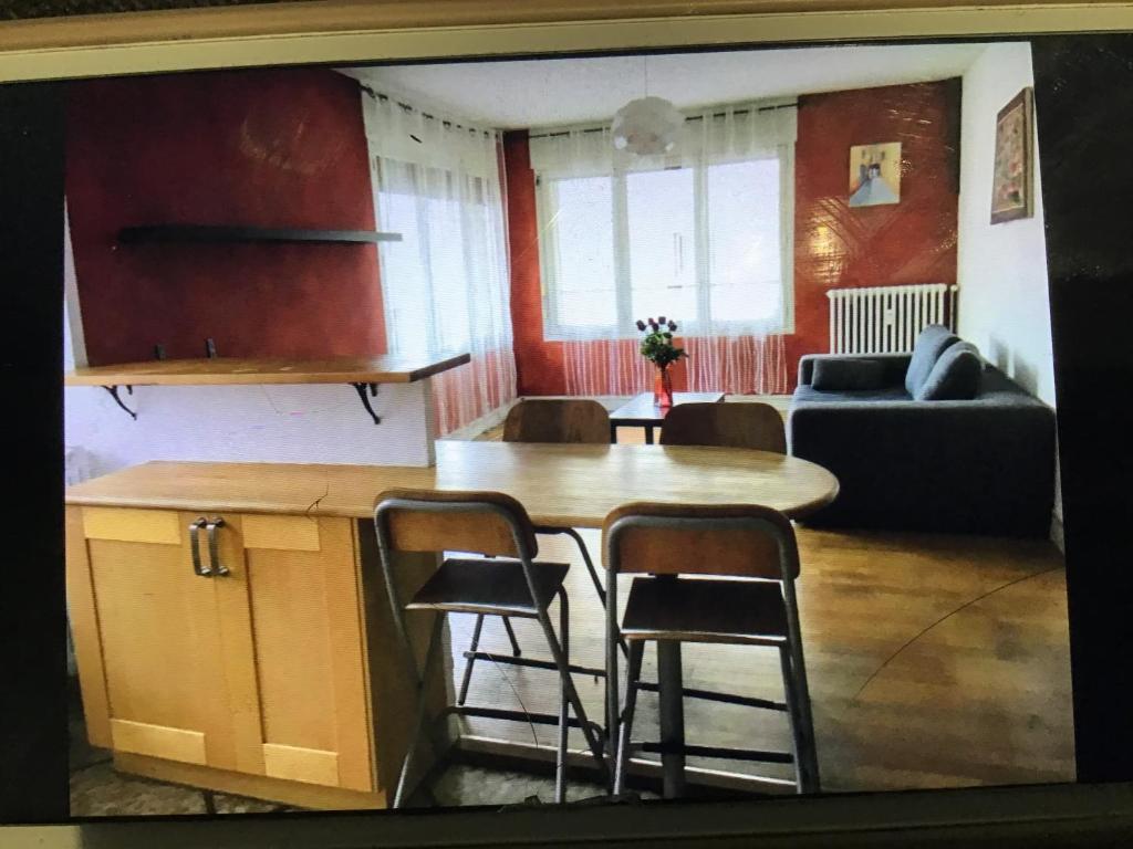 Spacieux et confortable T3 88m2 Grenoble secteur Jeanne d Arc - 4