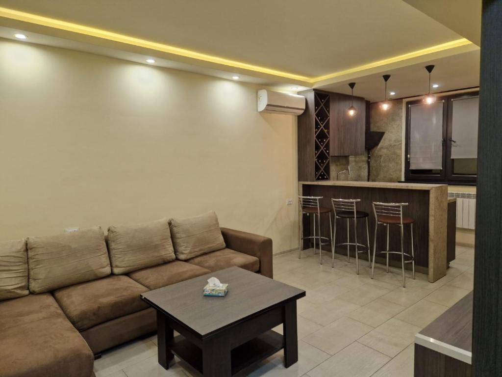 Comfortable Apartment in the centre of Yerevan 002, Jerevan