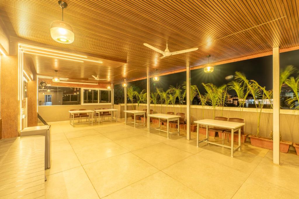 Banquet hall, SEASONS SUITES  in Bangalore