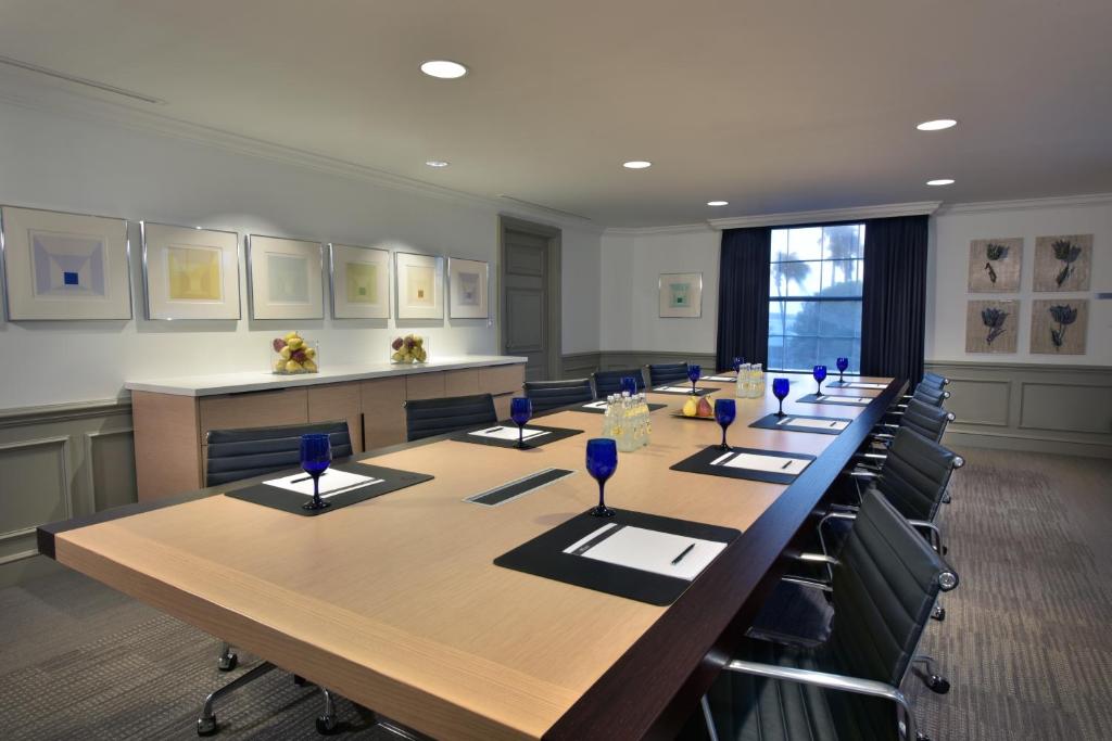 会議室 / ダンスホール