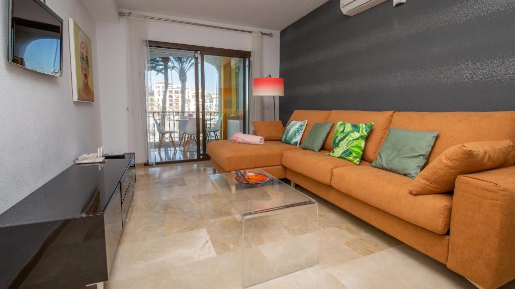 Marina Real 211 - 2