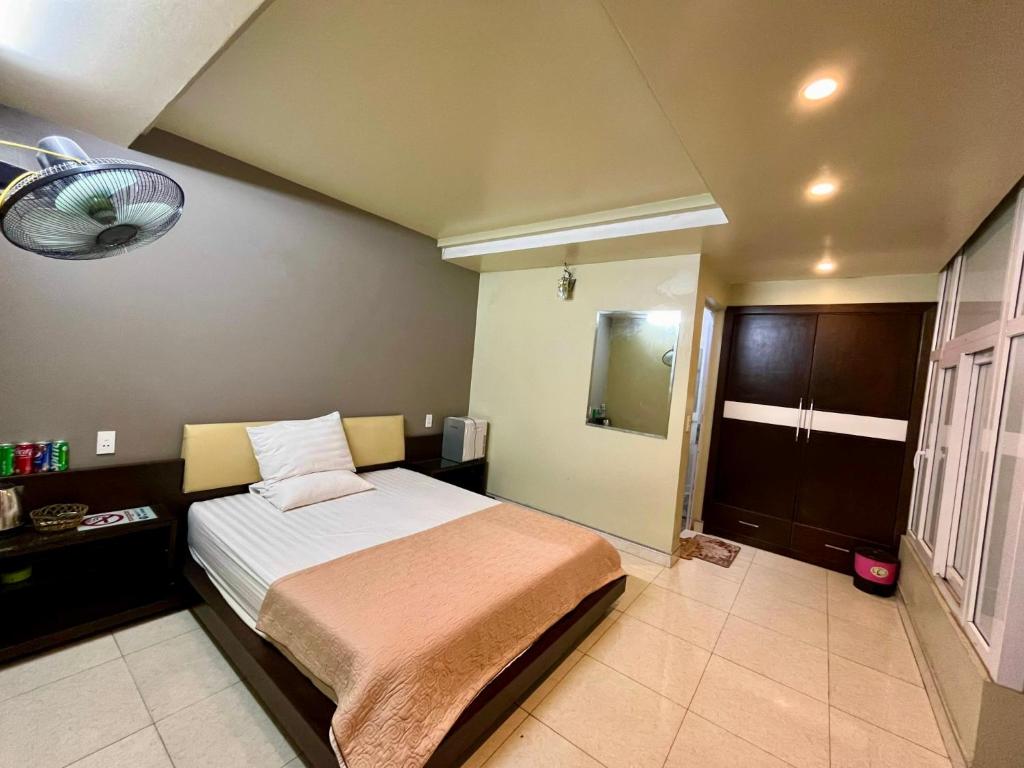 Khách sạn Hương Trà 1