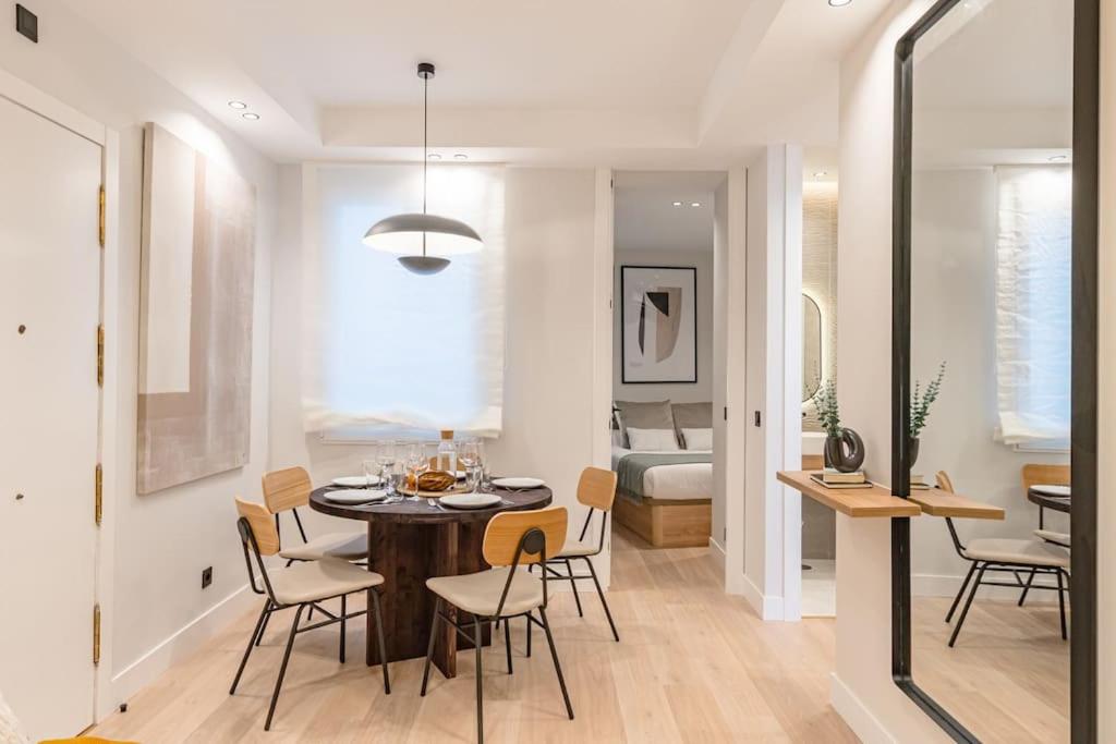 Chueca IV calle Escorial 2BR 2BH - 2