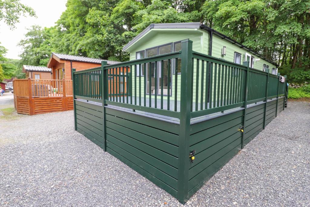 Elton's Escape, Windermere