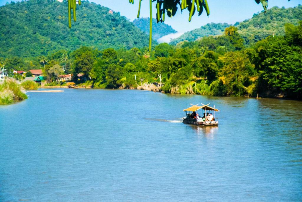Areeyaphuree Resort Thaton — Hotel in Mae Ai