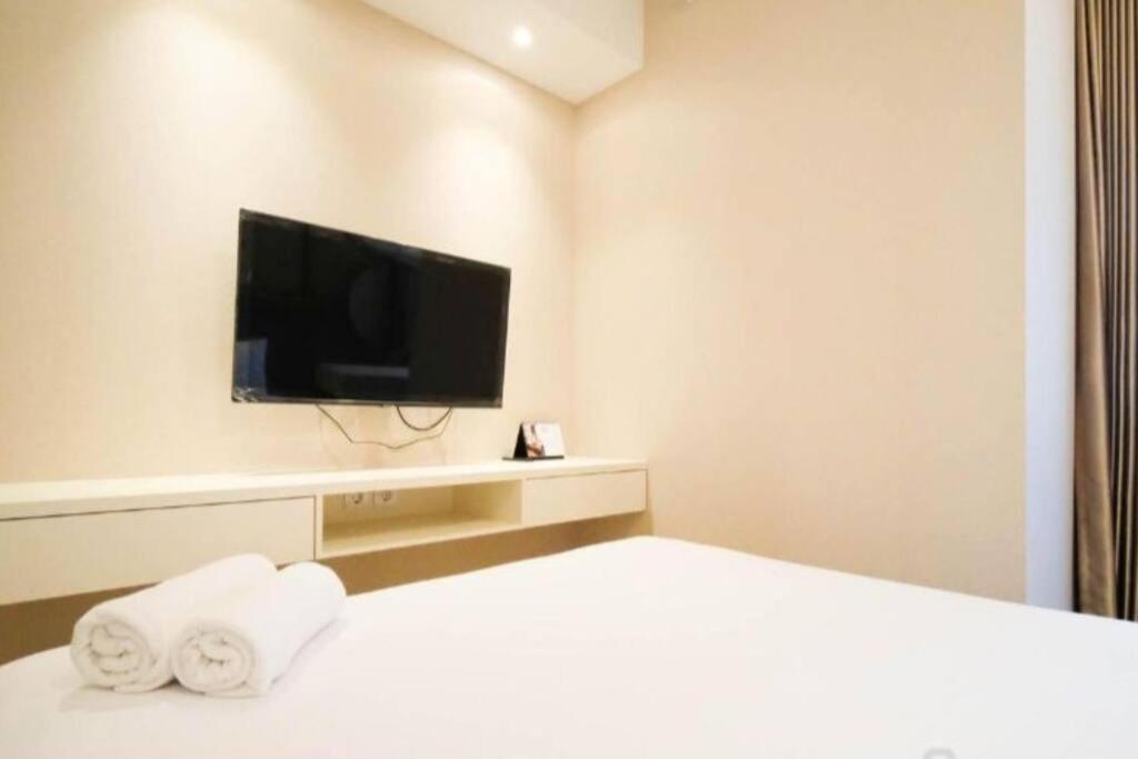 Amazing 2BR Benson Apartment in Pakuwon mall, Surabaja