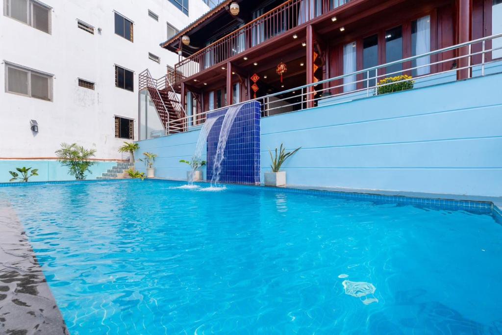Villa 68 Hạ Long – View Biển – Đi Bộ Ra Biển – Phòng Karaoke Máy Lạnh - 1