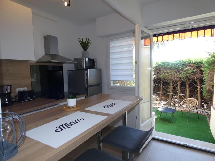 Studio moderne en rez de jardin - 1