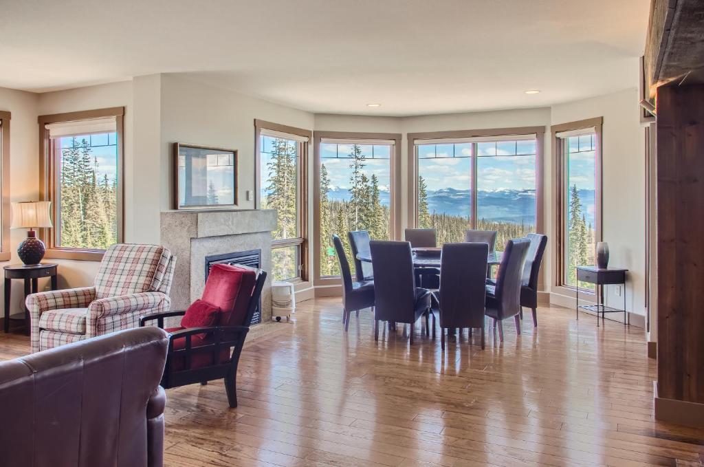 The Timbers by Okanagan Premier, Big White