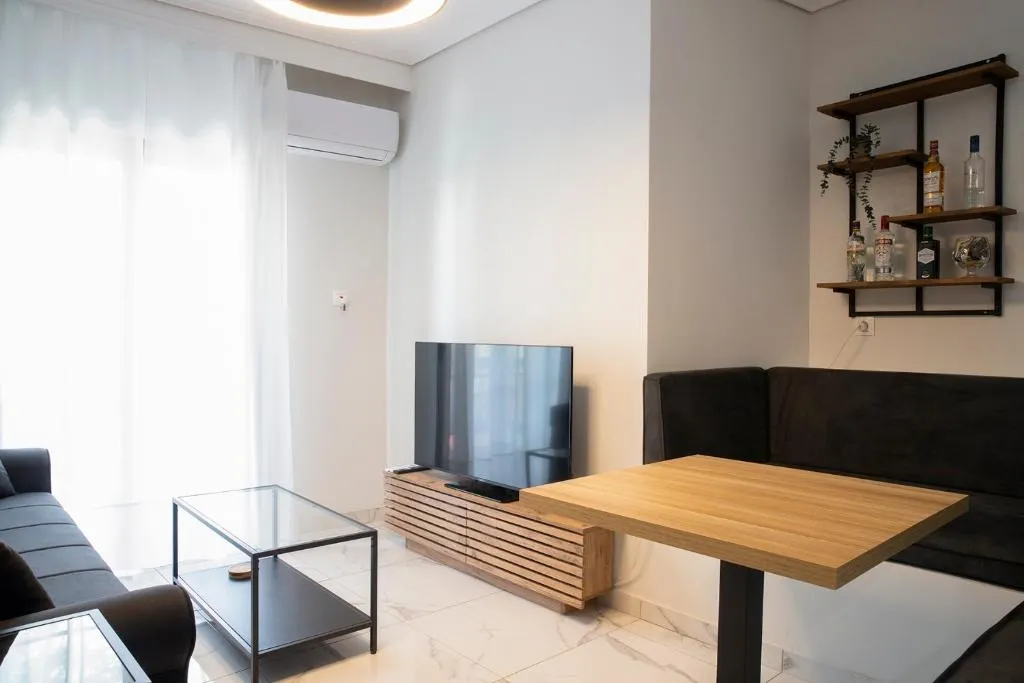 Dimo's Apartment, מלון בליטוחורון