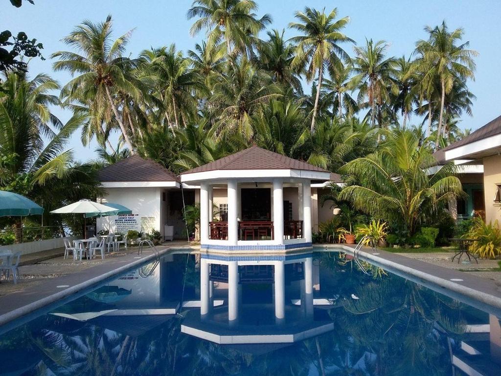 منتجع شاطئ أوكوي (Ucoy Beach Resort)