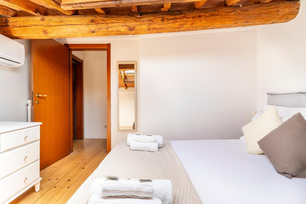 [Piazza Santo Spirito] Appartamento con 2 Camere Matrimoniali - 3