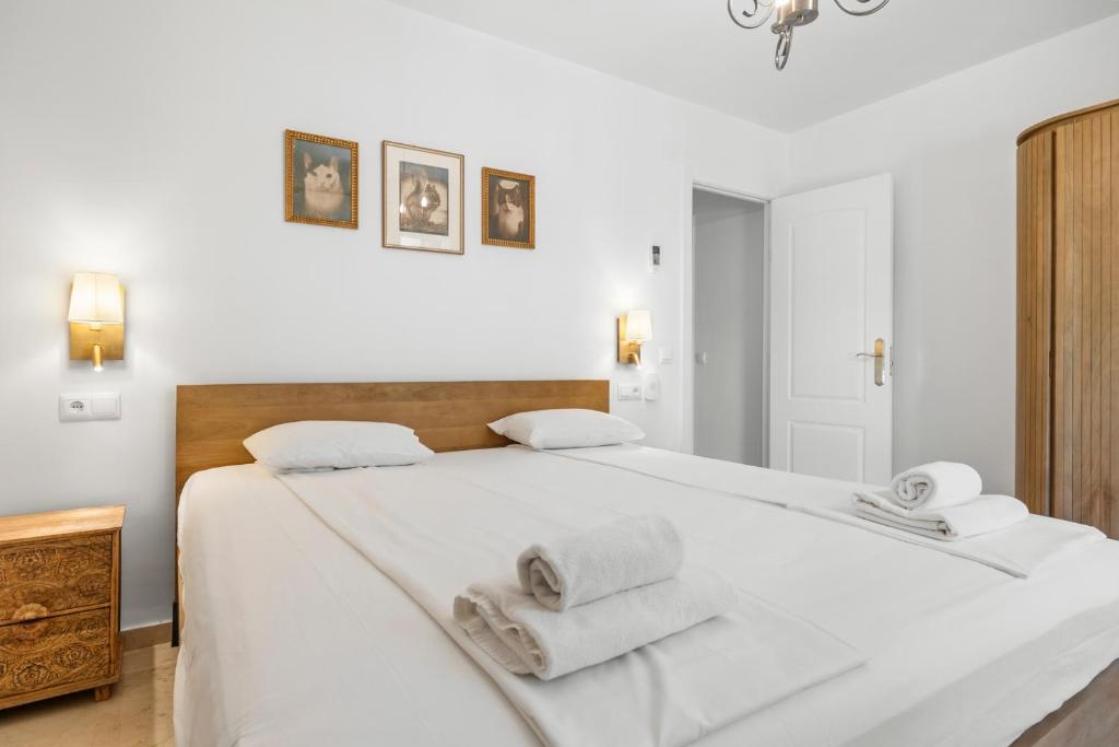 Stunning Central Apartment by Costarentals - MAL05 - 5