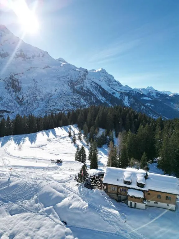 Auberge Restaurant du Lac Retaud，位于莱迪亚布勒雷的酒店