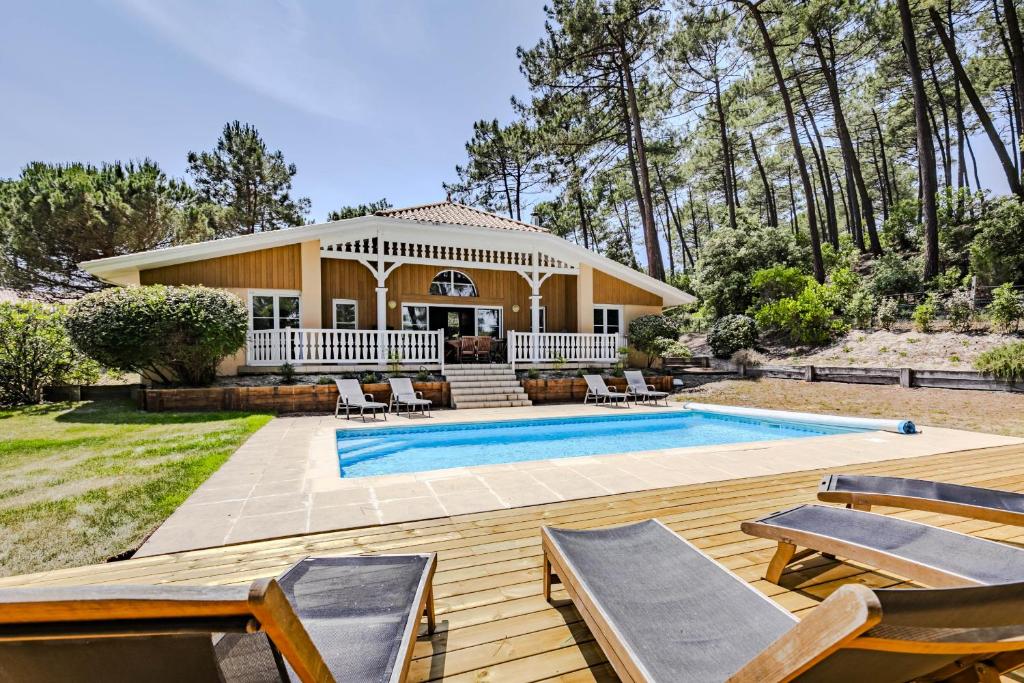 villa piscine 4ch dans la pinede a 4min de l ocean AG1 - 1