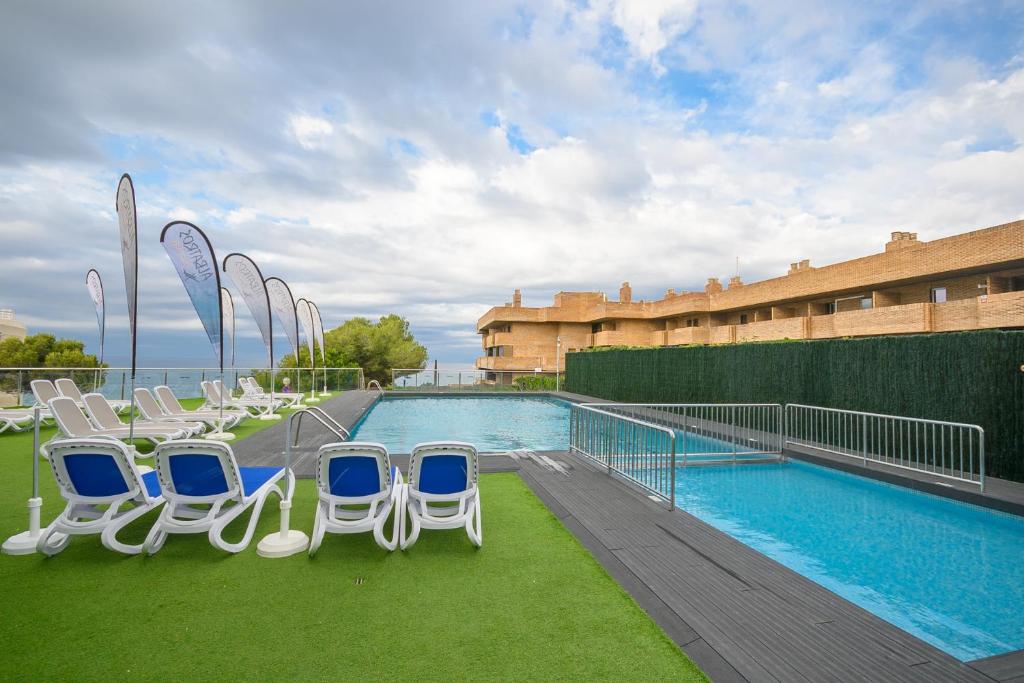 Albatros Family — Salou, Catalonia