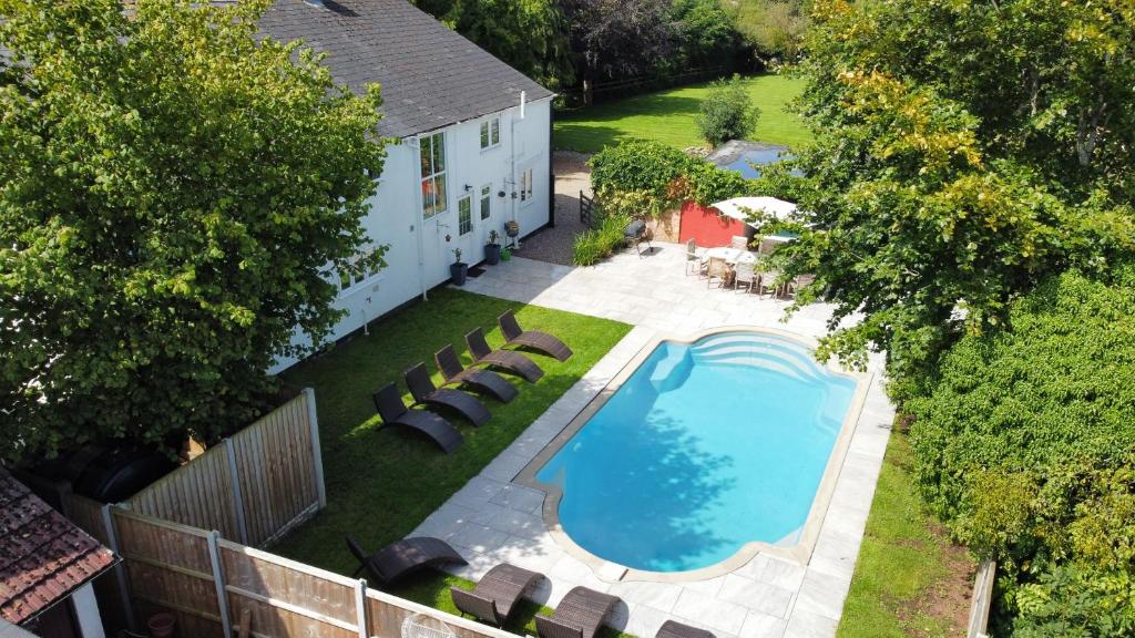 The Landers, Cheltenham