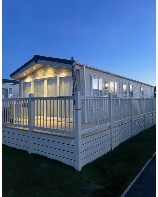 59 Cliff Field, Hopton on Sea