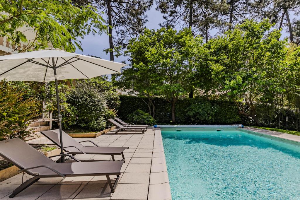 Villa familiale avec piscine dans la pinède à 4min de l'océan-AG13 - 4