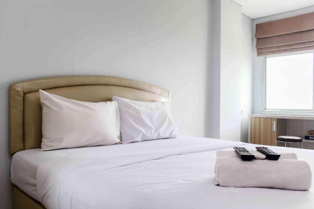 Cozy and Tidy Studio at The Enviro Apartment By Travelio, Cikarang