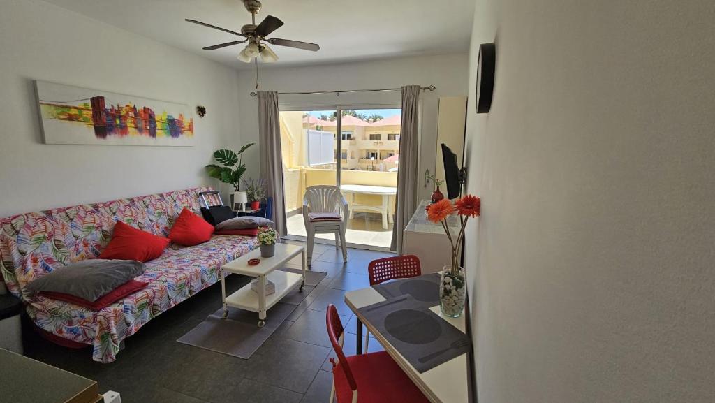 Cozy and sunny apartment with everything you need, Great location - 4
