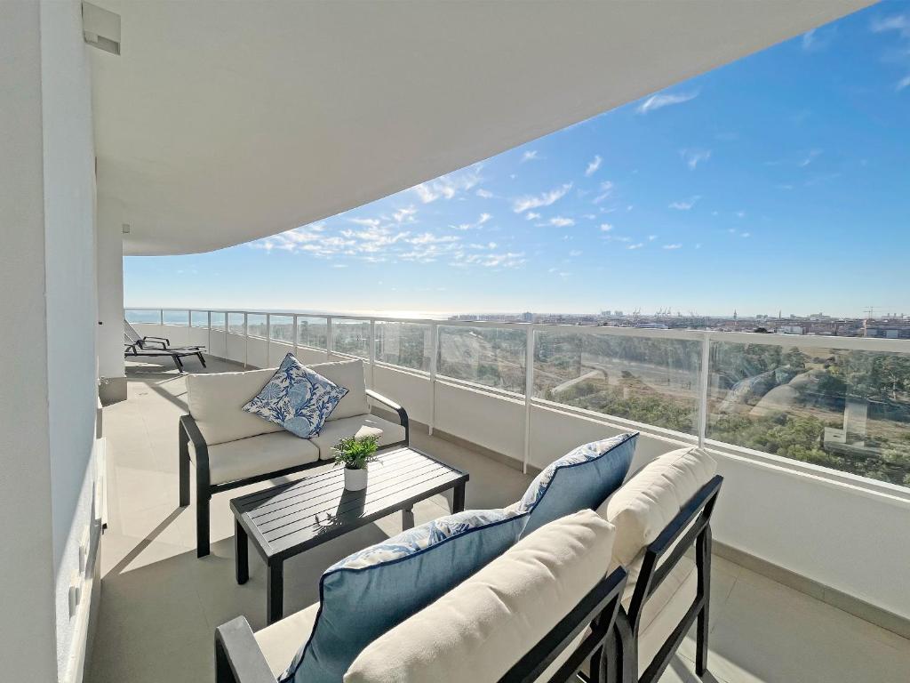 Global Vacacional, Apartamento con amplia terraza con vistas al mar - 2