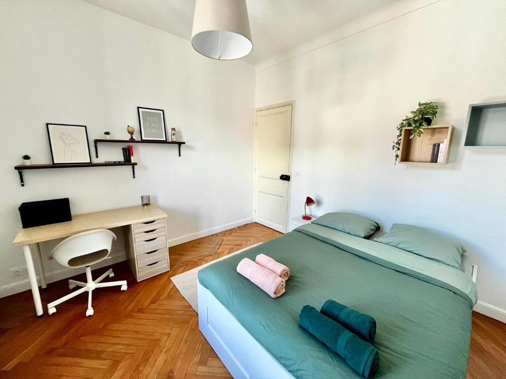 Modern flat near sea and center - 2