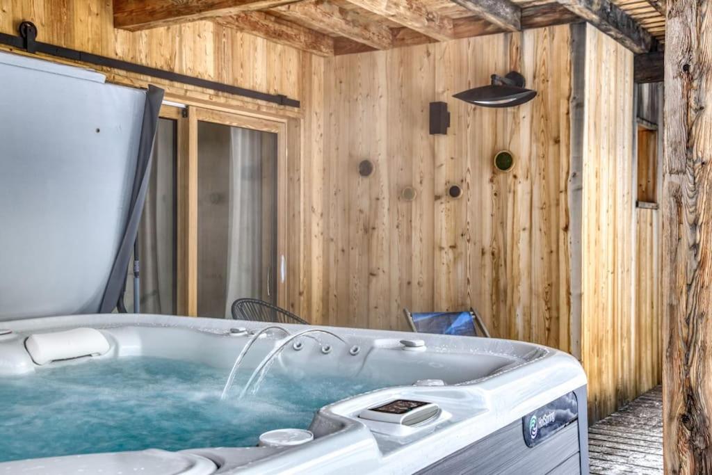 Grand chalet récent avec Jacuzzi, ski au pied - 3