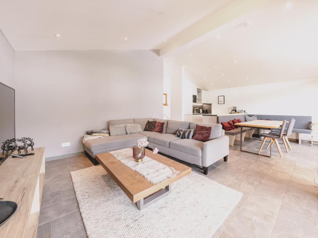 First IN Mountain Chalets by we rent - 2
