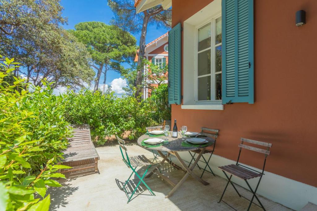 Chalet au bord de l'eau, Fréjus