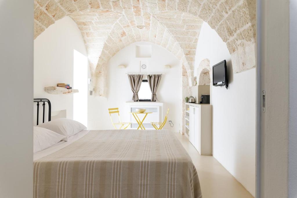 Charme Ostunese con piscina by Wonderful Italy - 2