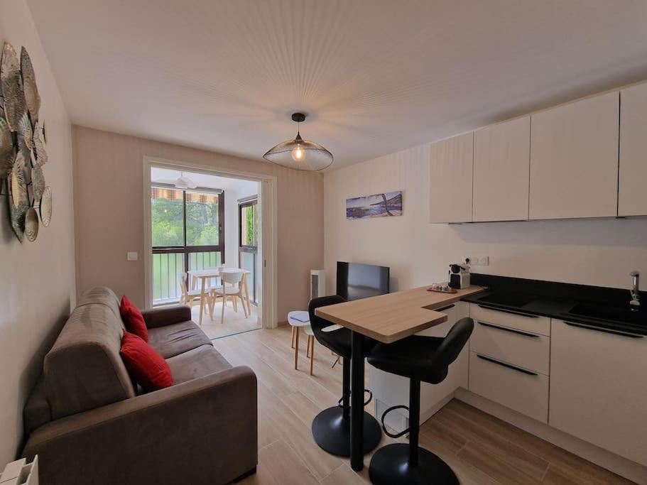 T2 neuf, parking privé,accès mer, Bandol