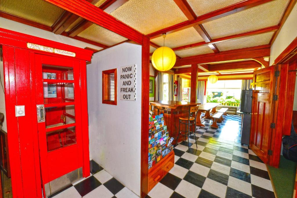 Facilities, Ducks & Drakes Boutique Motel & Backpackers in New Plymouth