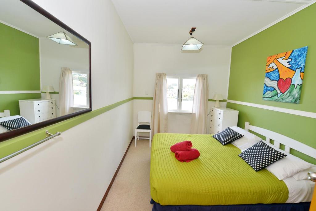 Ducks & Drakes Boutique Motel & Backpackers photo