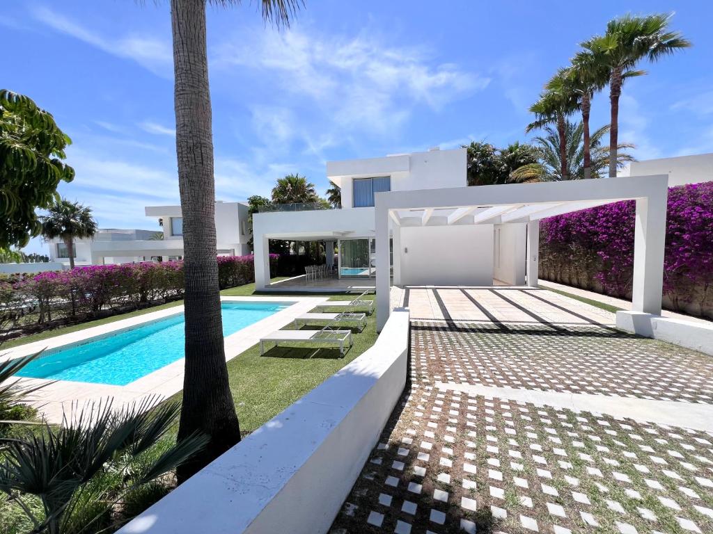 Infinity Blue Villa - 3