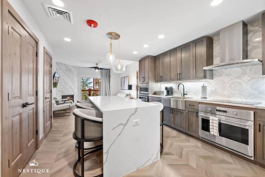 Posh Piste at The Westgate Resort in Canyons Village Ski-In Ski-Out Villa Hosted by Nestique, Park City