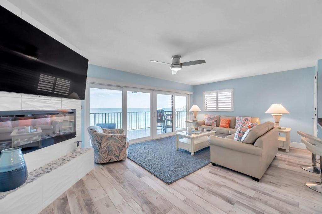 Sunshine Condo 4A Beachfront Perfection, Clearwater Beach