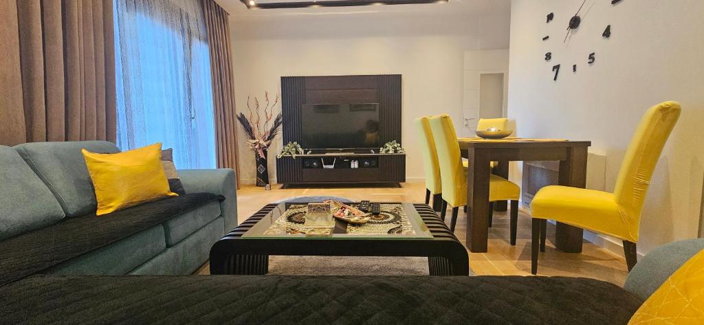 Apartment M - 2
