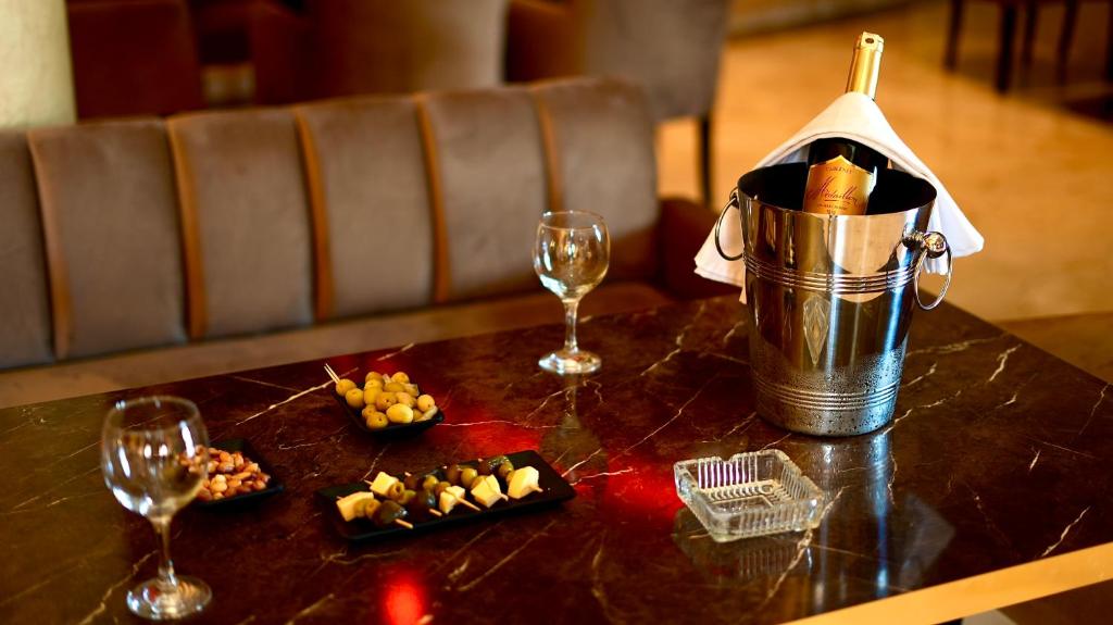 Bar/lounge