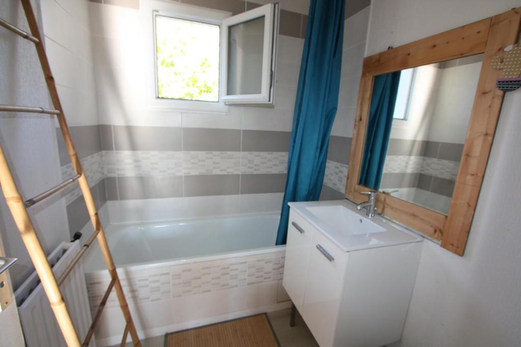 Maison 2 chambres avec jardin et piscine - 5