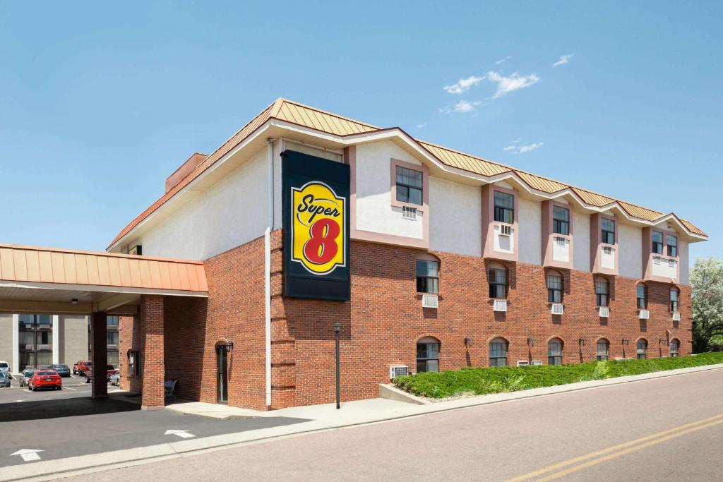 Super 8 by Wyndham Colorado Springs/Afa Area, Colorado Springs