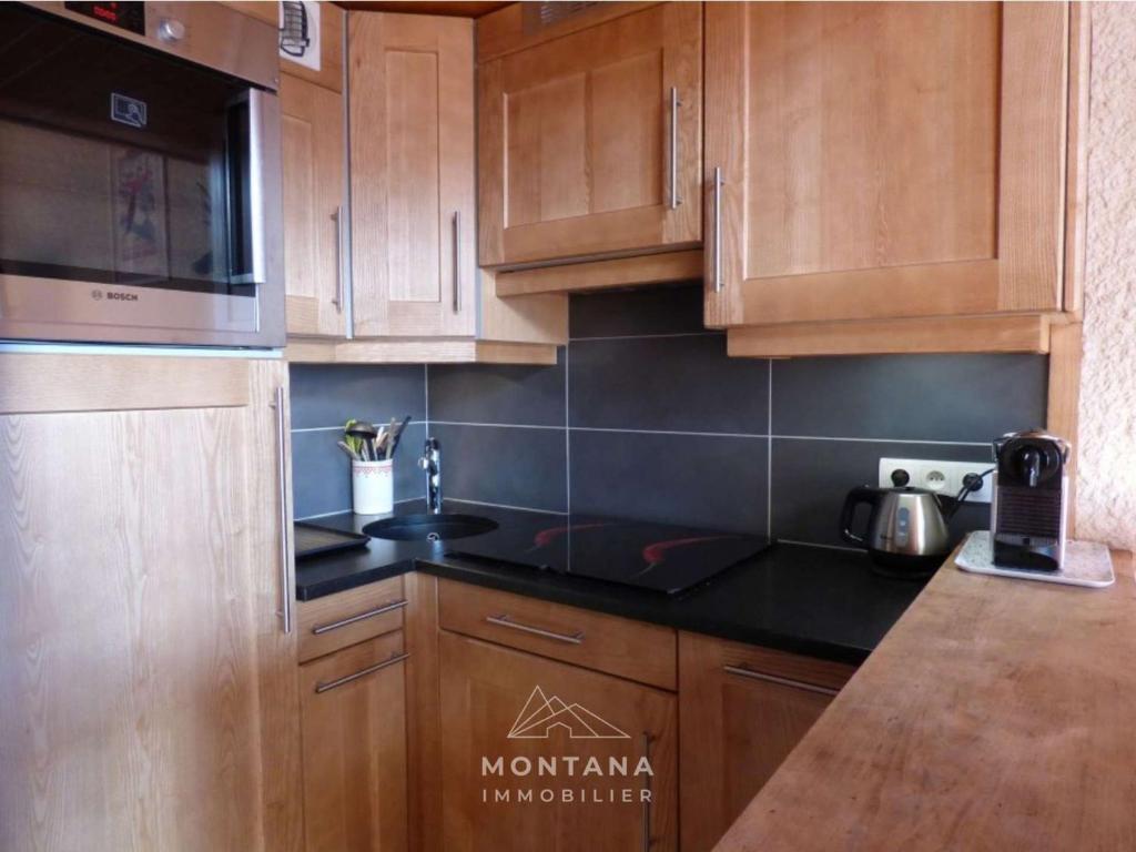 Agréable appartement montagnard pour 6 pers. proche commerces et télécabines - FR-1-458-149 - 1