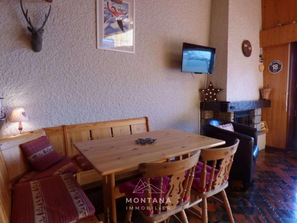 Agréable appartement montagnard pour 6 pers. proche commerces et télécabines - FR-1-458-149 - 2